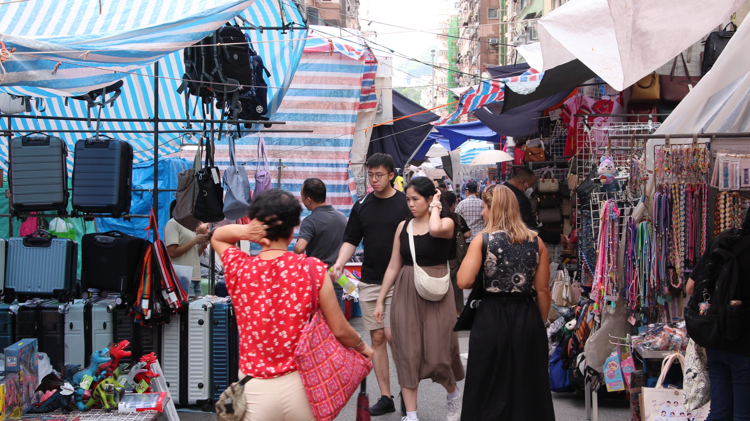 The BEST Hong Kong Markets, bazaars, & souks 2024 - FREE Cancellation